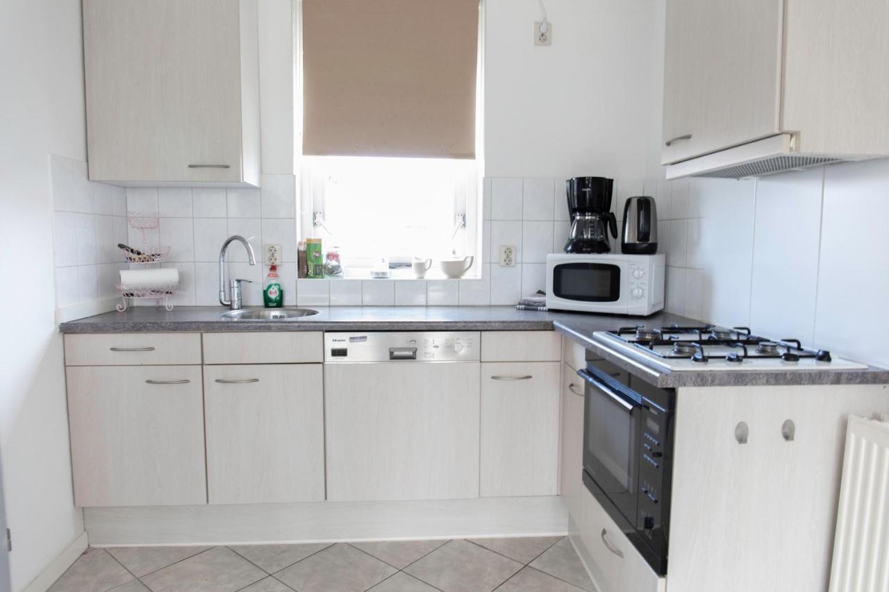 Bungalow 6 Op Recreatiepark De Wielen Sint Maarten Luaran gambar